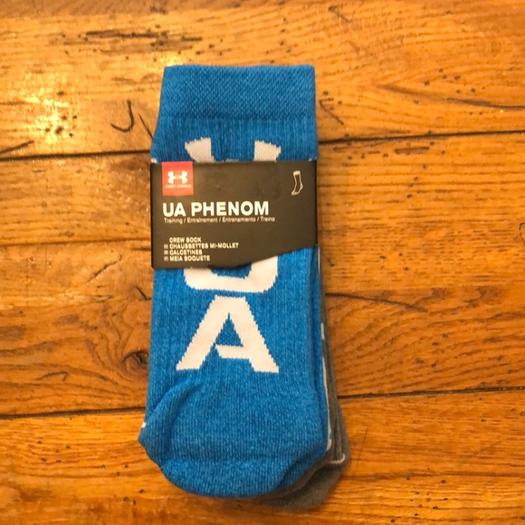 3 Prs. Under Armour "Phenom" Training Crew Socks NWT - Picture 2 of 11